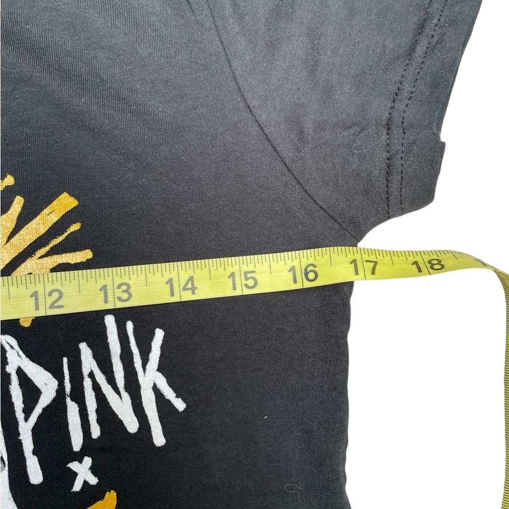 Pink Beautiful Trauma World Tour black shirt sleeve fitted graphic tee CL or Asm - Picture 4 of 8
